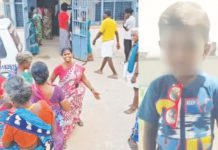 கார் கவருக்குள் கண்ணாமூச்சி ஆடிய3 வயது சிறுவன் மூச்சுத்திணறி பலி