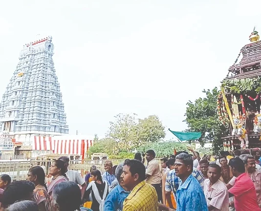 ஸ்ரீவில்லிபுத்தூர் மடவார் வளாகம் வைத்தியநாத சுவாமி கோயில் புதிய தேர் வெள்ளோட்டம்