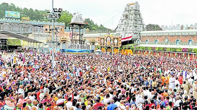 திருப்பதி கோயிலில் 2.45 லட்சம் பக்தர்கள் தரிசனம்: