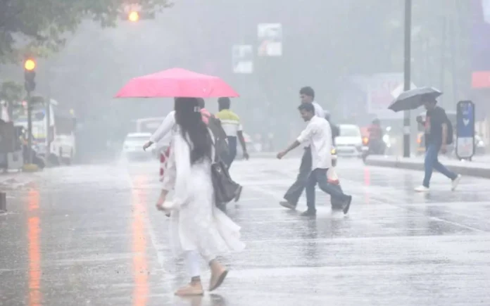 கர்நாடகத்தில் பருவ மழை