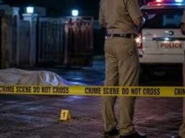 காதலனுடன் சேர்ந்து தாய், தந்தை, தங்கையை கொன்ற மகள்