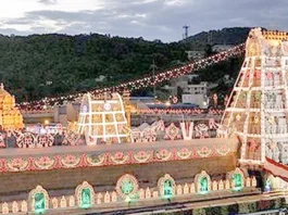ஏழுமலையானுக்கு மே மாதம் ரூ.120 கோடி காணிக்கை