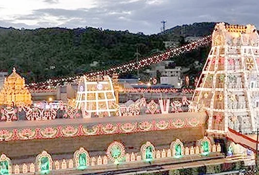 ஏழுமலையானுக்கு மே மாதம் ரூ.120 கோடி காணிக்கை