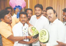 சர்வதேச அளவில் சாதித்த மாண்டியா இளைஞர்! அமைச்சர் யதீந்திரா நேரில் வாழ்த்து