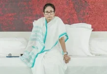 மம்தாவின் கூட்டத்தை புறக்கணித்த 60 திரிணமூல் எம்எல்ஏக்கள்