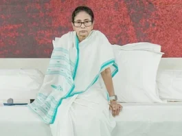 மம்தாவின் கூட்டத்தை புறக்கணித்த 60 திரிணமூல் எம்எல்ஏக்கள்