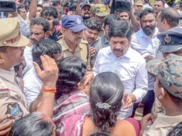 கரை திரும்பாத 6 மீனவர் குடும்பங்களுக்கு தலா ரூ.10 லட்சம் நிதியுதவி