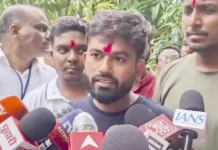 அமித் ஷா பதவி விலக சிஜேபி நிறுவனர் அபிஜீத் தீப்கே வலியுறுத்தல்
