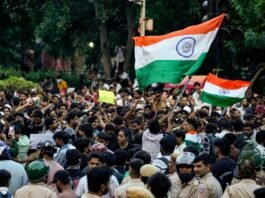 தர்மேந்திர பிரதான் ராஜினாமா செய்ய தொடரும் போராட்டம் – டெல்லியில் பதட்டம்