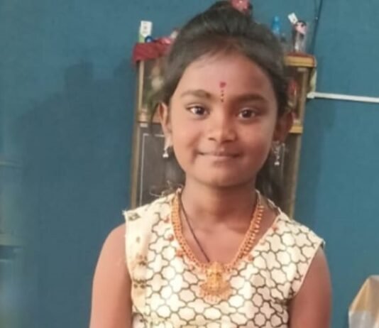 கார் மோதி 4-ம் வகுப்பு மாணவி பலி