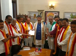முதல்வரை சந்தித்து மனு