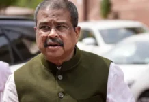இளைஞர்களை சிலர் தவறாக வழிநடத்துகிறார்கள் – தர்மேந்திர பிரதான்