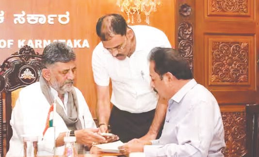 திருத்தப்பட்ட மேகதாது அணை திட்ட அறிக்கை; மத்திய நீர் ஆணையத்திடம் சமர்ப்பிப்பு