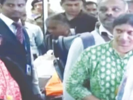 திடீர் வெள்ளத்தில் உயிர் தப்பிய தமிழர்கள்
