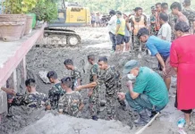 நேபாள வெள்ளம்: உயிரிழப்பு 682: மீட்புப் பணியில் 14,000 ராணுவ வீரர்கள் ஈடுபாடு
