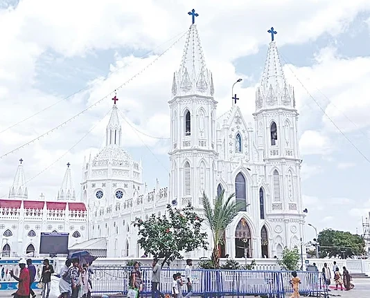வேளாங்கண்ணி பெருவிழா: கொடியேற்றத்துடன் நாளை தொடங்குகிறது