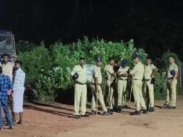 விநாயகர் ஊர்வலத்தின் போது கல்வீச்சு சம்பவம் – போலீஸ் குவிப்பு
