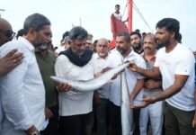 மங்களூரு துறைமுகத்துக்கு முதலமைச்சர் திடீர் விஜயம்