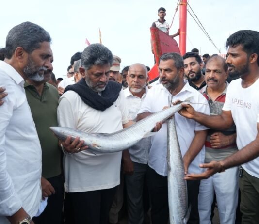 மங்களூரு துறைமுகத்துக்கு முதலமைச்சர் திடீர் விஜயம்