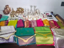 8 லஞ்ச அதிகாரிகள் சிக்கினர்