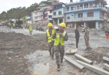 வெள்ளம் 275 இந்தியர்கள் மாயம்: மத்திய அரசு தகவல்