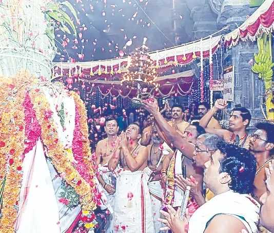 திருச்செந்தூர் சுவாமி கோயிலில் ஆவணித் திருவிழா