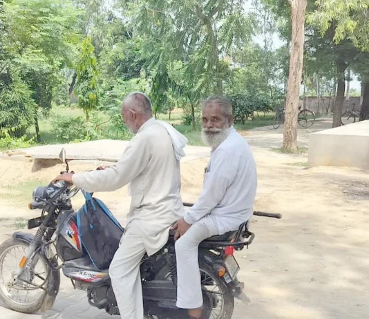 35 ஆண்டுகளுக்குப் பிறகு குடும்பம் இணைந்தது