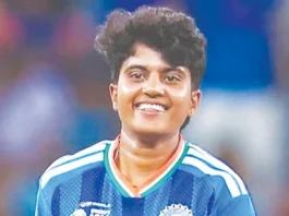 இந்தியா வெற்றி கொண்டாட்டம்: பாகிஸ்தானை 7 விக்கெட் வித்தியாசத்தில் வீழ்த்தியது