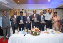 கே.அழகேசன் எழுதிய புத்தகம் வெளியீட்டு விழா- மயில்சாமி அண்ணாதுரை பங்கேற்பு
