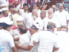 திமுக கூண்டோடு வெளியேற்றம்
