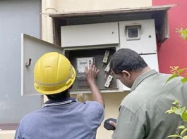 மின் கணக்கீட்டை தனியாரிடம் ஒப்படைக்க எதிர்ப்பு