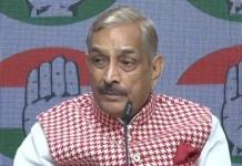 மேற்கு வங்க இடைத்தேர்தல்: பாஜகவுக்கு துணிவில்லை