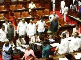 அமைச்சர்கள் ஏன் வரவில்லை? கர்நாடக மேல் சபையில் காரசார விவாதம்