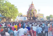 திருச்செந்தூர் தேரோட்டம் கோலாகலம்