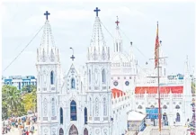 வேளாங்கண்ணி தேர் பவனிபல்லாயிரம் பக்தர்கள் பங்கேற்பு