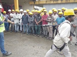 கட்டுமானத் தொழிலாளர் பாதுகாப்பு: மத்திய அரசுக்கு நோட்டீஸ்