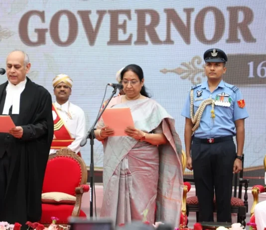 கர்நாடக புதிய கவர்னராக சுதா யாதவ் பதவியேற்பு