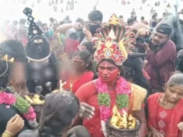 குலசேகரன் பட்டினம் குவிந்த பக்தர்கள்