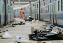 தெற்கு ரயில்வேயில் ஒரே நாளில் 1.20 டன் குப்பை அகற்றம்